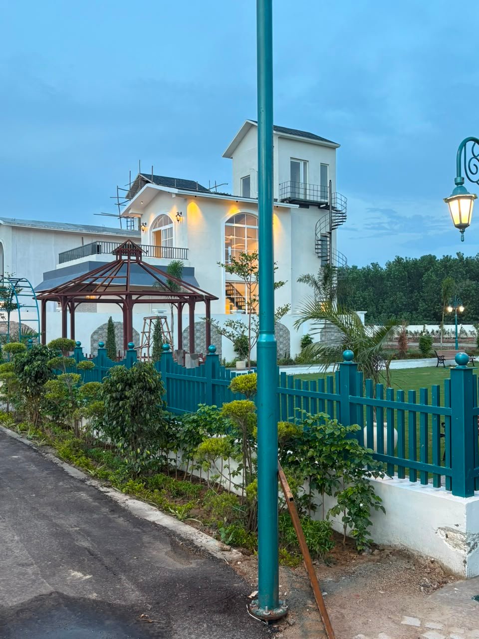 Spanish-inspired farmhouse and villa-style homes at Bagicha at Ganges
